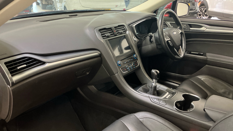 Ford Mondeo 2.0 TDCi Titanium Edition 5dr Diesel Hatchback